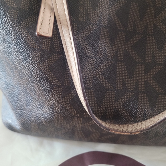 Michael Kors set - Picture 16 of 16